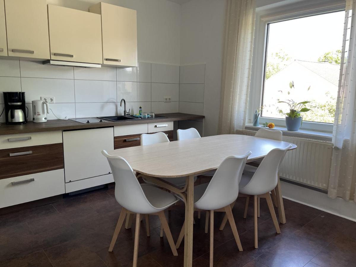 Privatzimmer Am Iltispark Duisburg Eksteriør billede